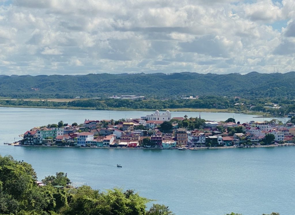 Panorama sur la ville de Flores